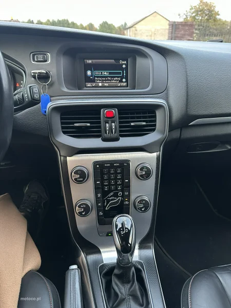 Volvo V40 22