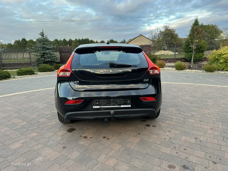 Volvo V40 9