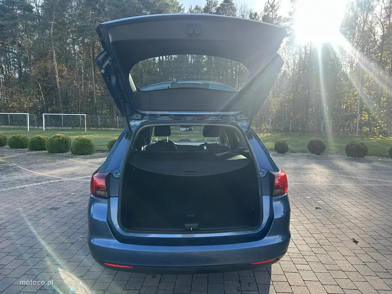 Opel Astra K 12