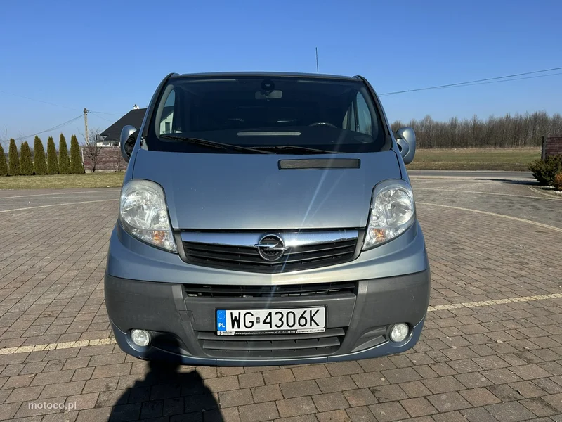 Opel Vivaro 2