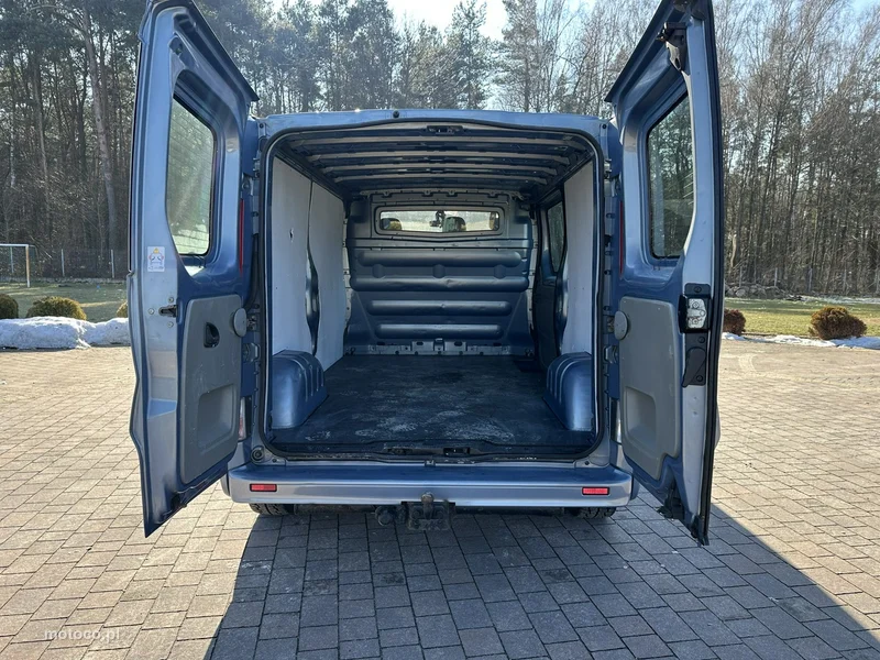 Opel Vivaro 12