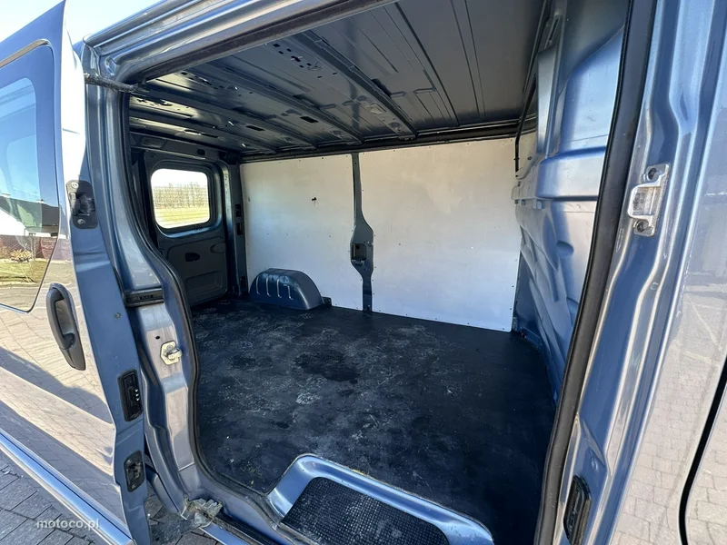 Opel Vivaro 15