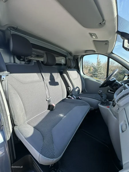 Opel Vivaro 17