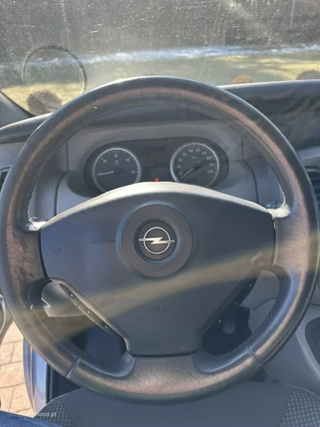 Opel Vivaro 18