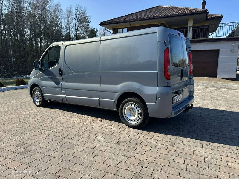 Opel Vivaro 6