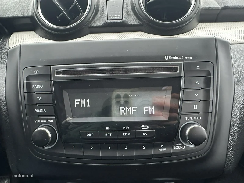 Suzuki Swift 22