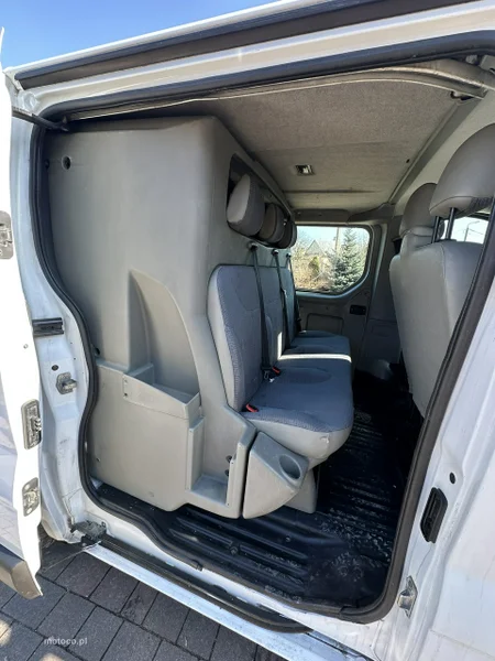 Opel Vivaro 16