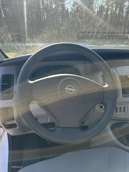 Opel Vivaro 20