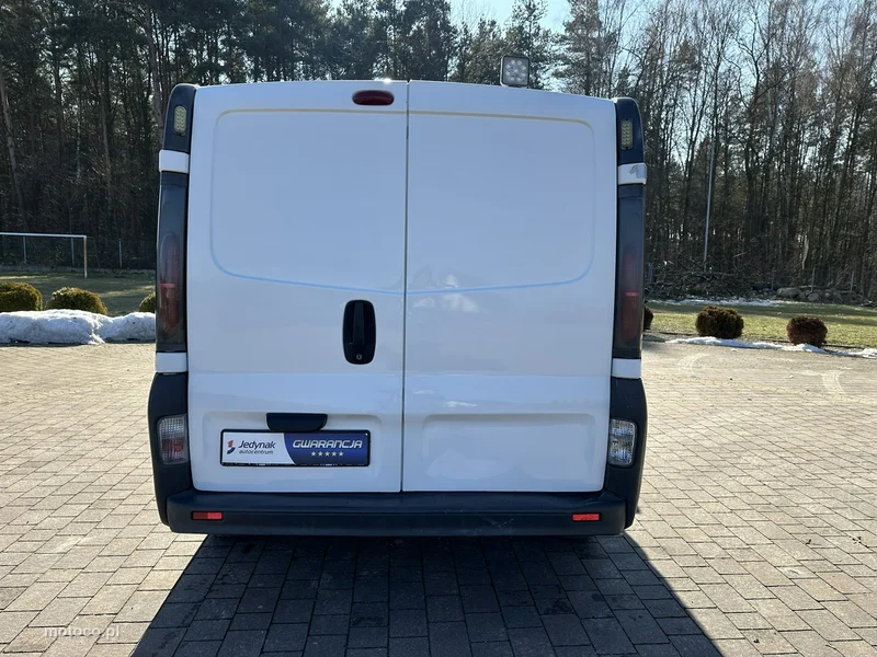 Opel Vivaro 9