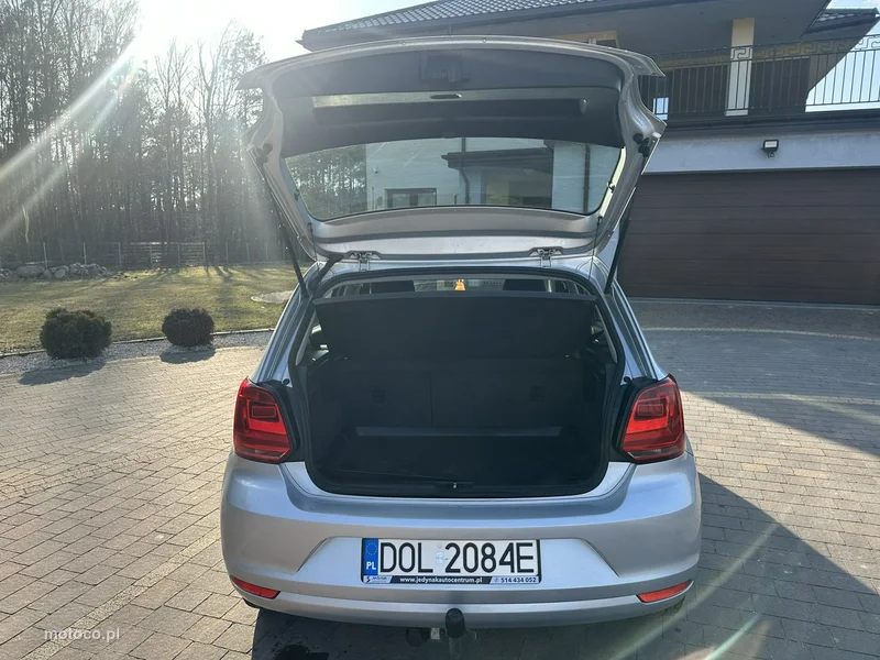 Volkswagen Polo V 6R 12