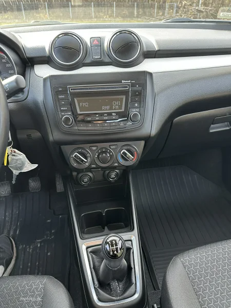 Suzuki Swift 22