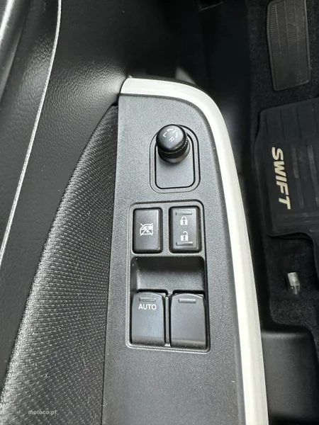 Suzuki Swift 28