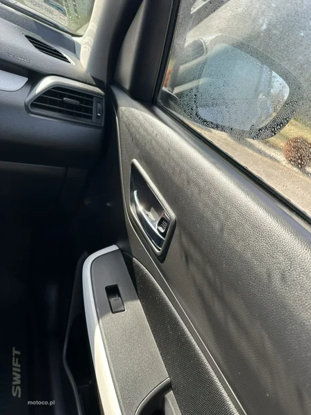 Suzuki Swift 30