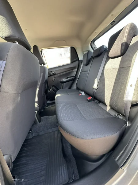 Suzuki Swift 32