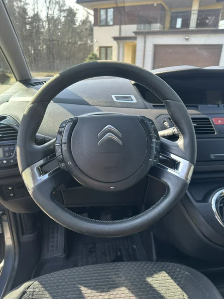 Citroen C4 Picasso 16