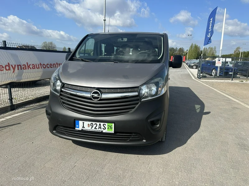 Opel Vivaro 2