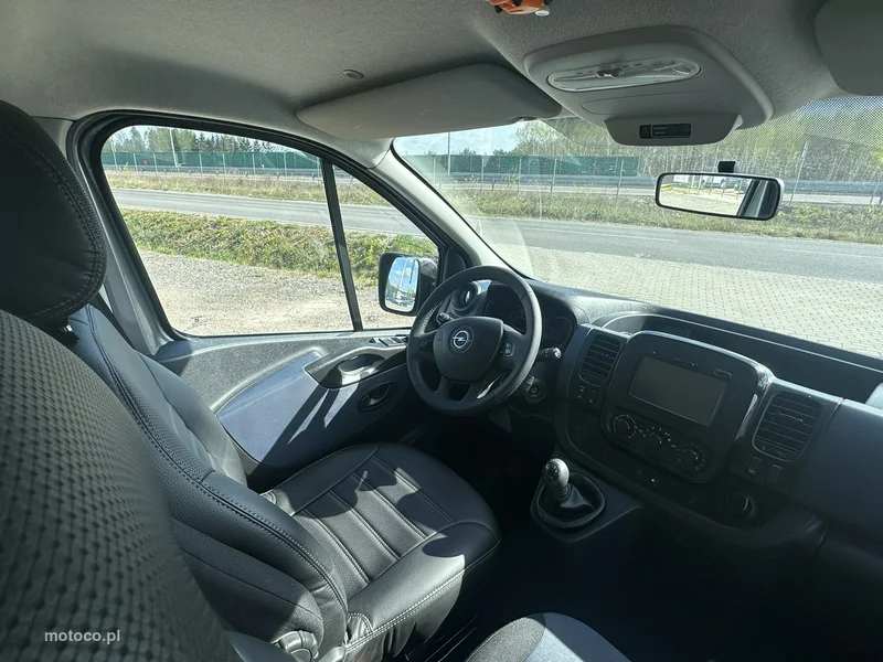Opel Vivaro 15