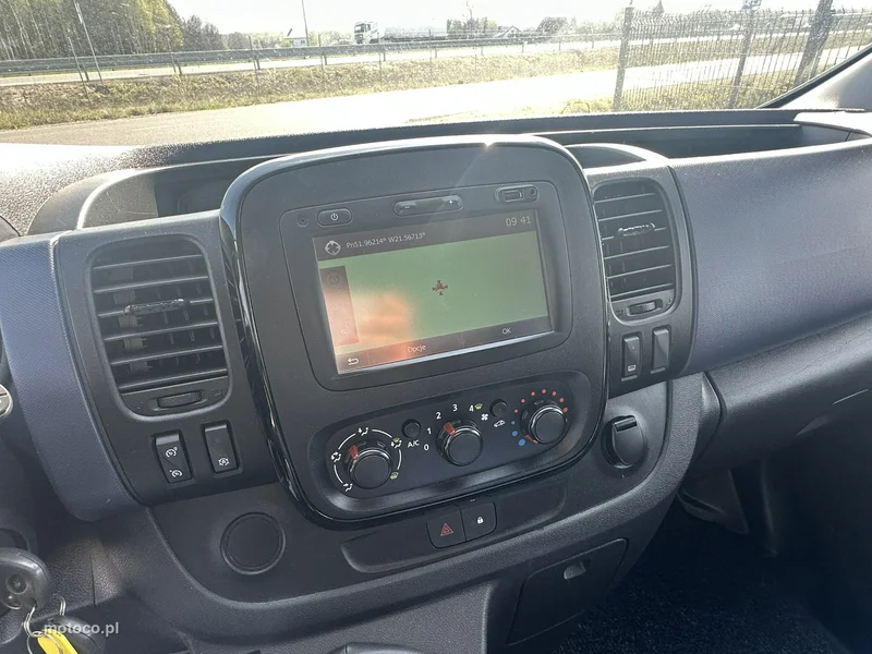Opel Vivaro 23
