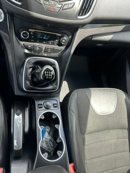 Ford Kuga II 23
