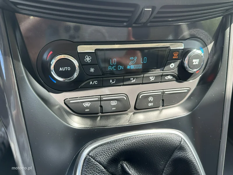 Ford Kuga II 24