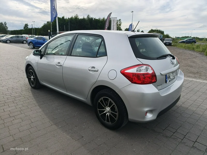 Toyota Auris E180 20