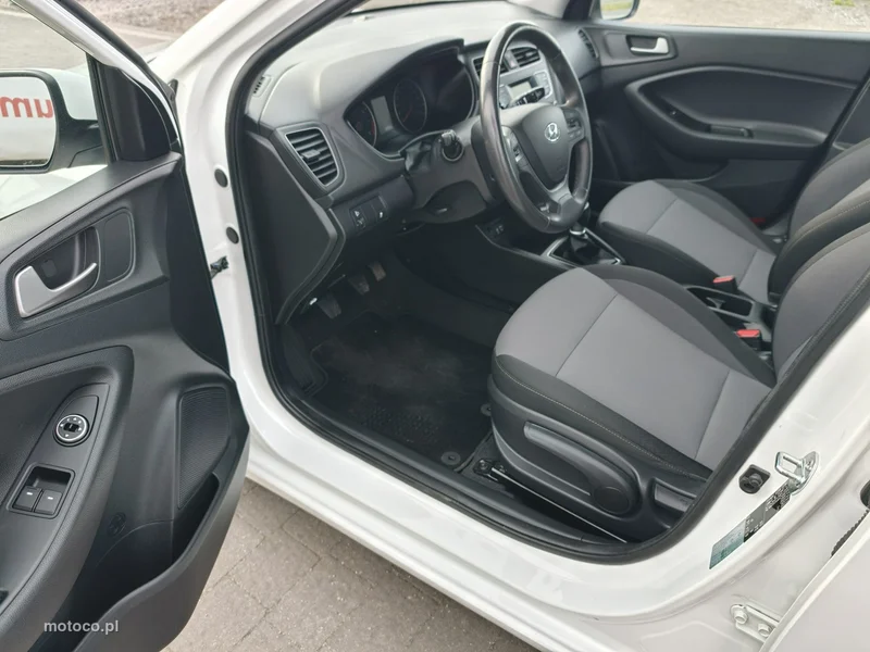 Hyundai i20 19