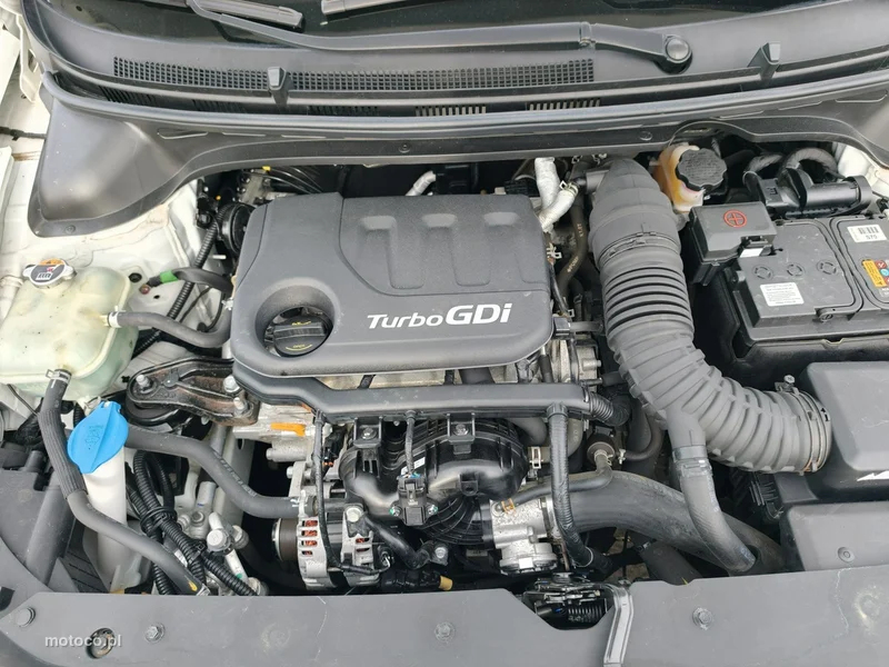 Hyundai i20 24