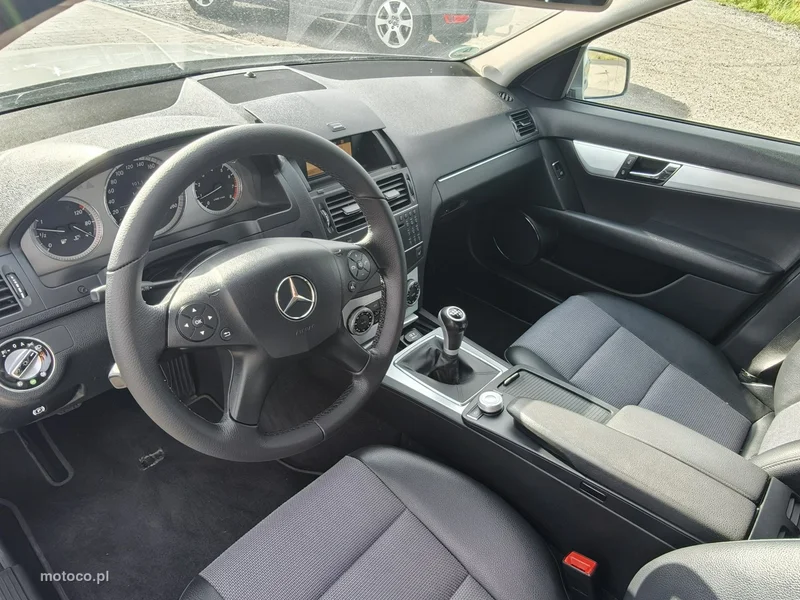 Mercedes-Benz Klasa C W204 C 200 24