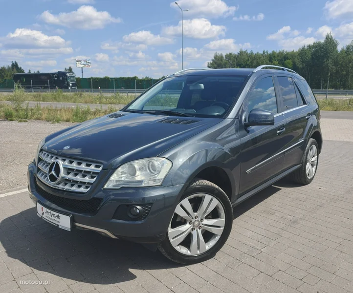Mercedes-Benz ML W166 ML 350 2