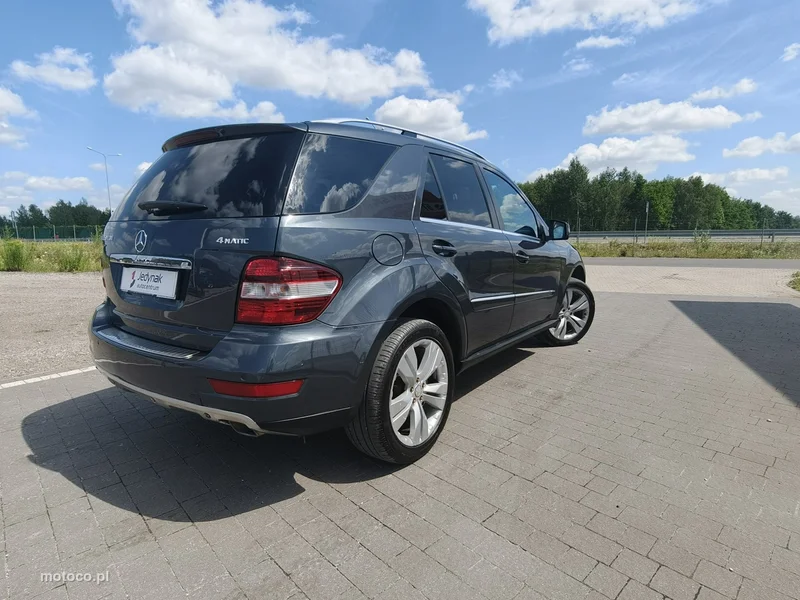Mercedes-Benz ML W166 ML 350 11