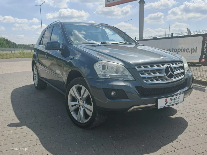 Mercedes-Benz ML W166 ML 350 8