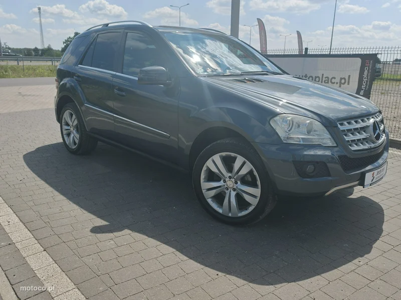 Mercedes-Benz ML W166 ML 350 9