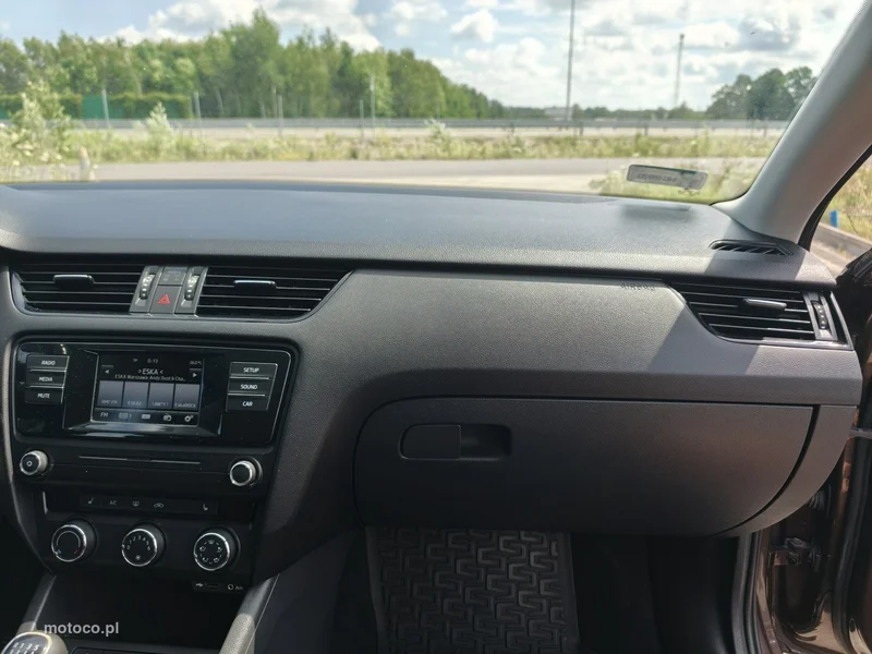 Skoda Octavia III 23