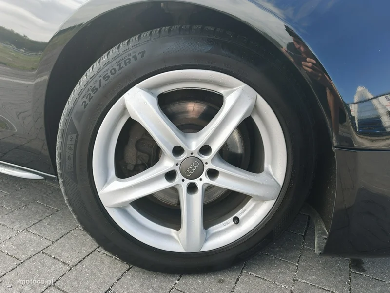Audi A5 8T 9