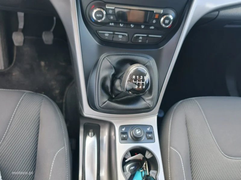Ford Kuga II 23