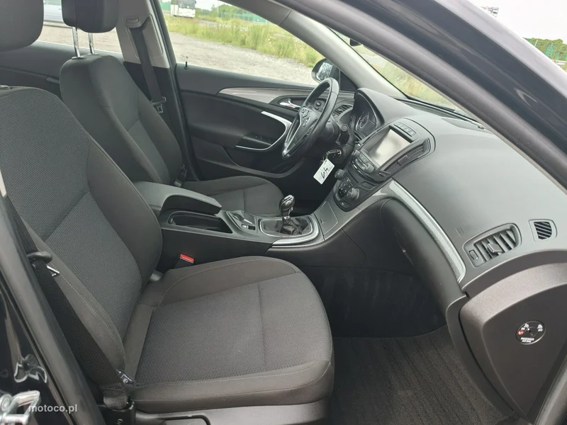 Opel Insignia A 23