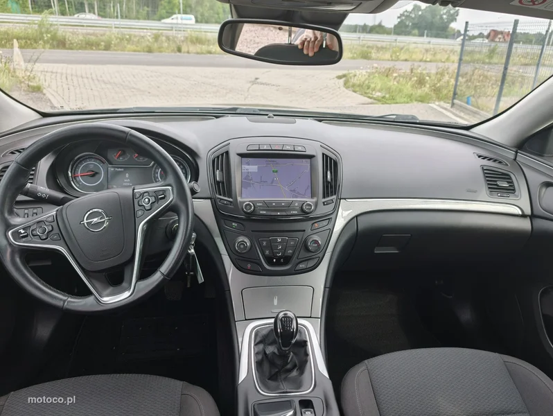 Opel Insignia A 24