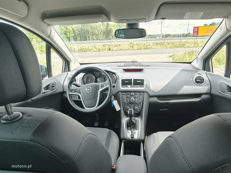 Opel Meriva B 15