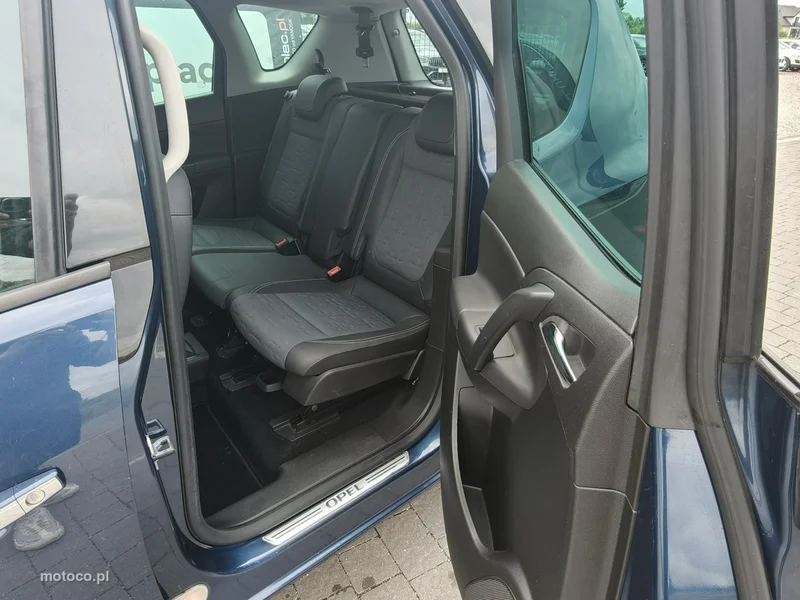 Opel Meriva B 16