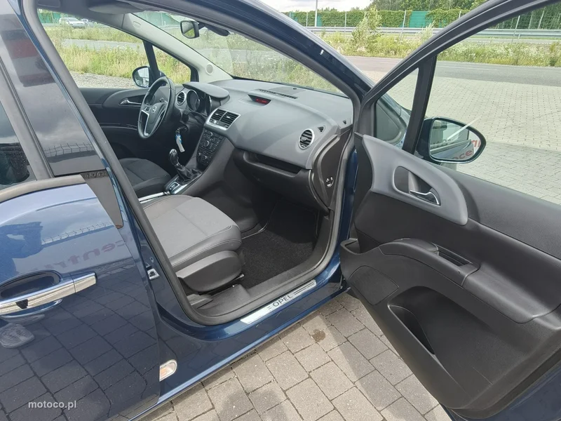 Opel Meriva B 19