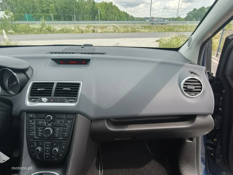 Opel Meriva B 20