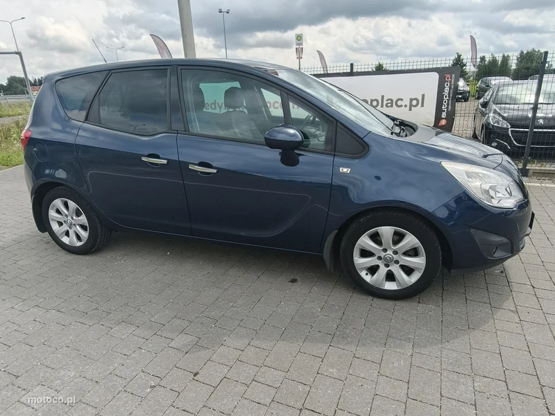Opel Meriva B 6