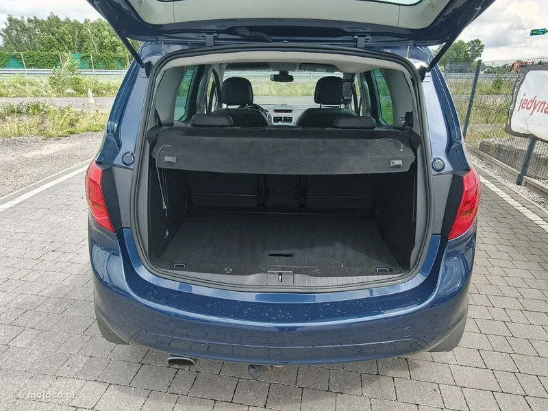 Opel Meriva B 10