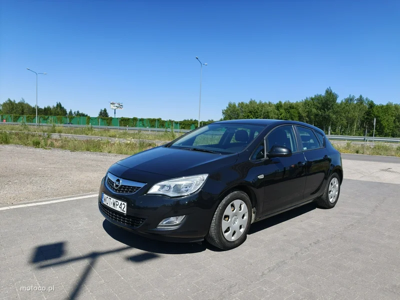 Opel Astra J 2