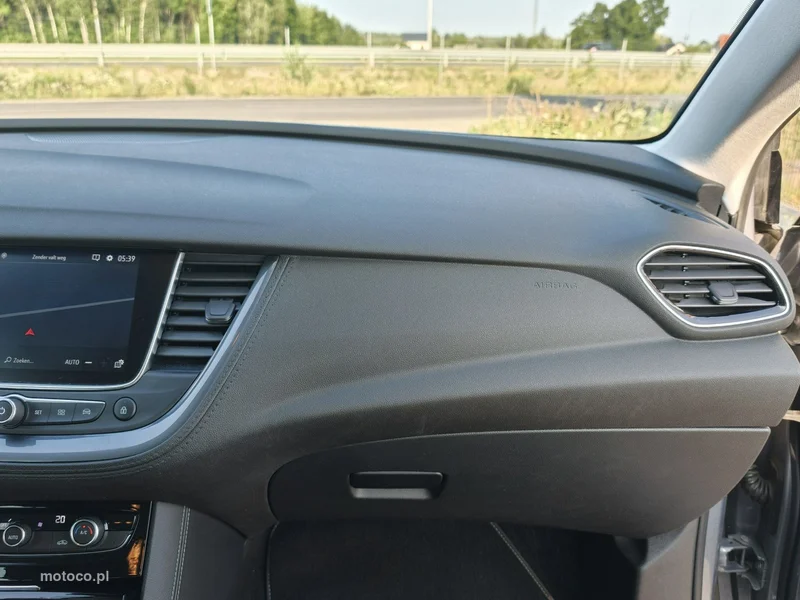 Opel Grandland X 23