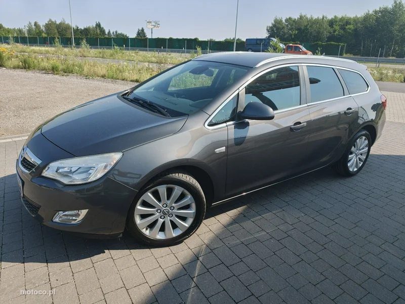 Opel Astra Sports Tourer 2