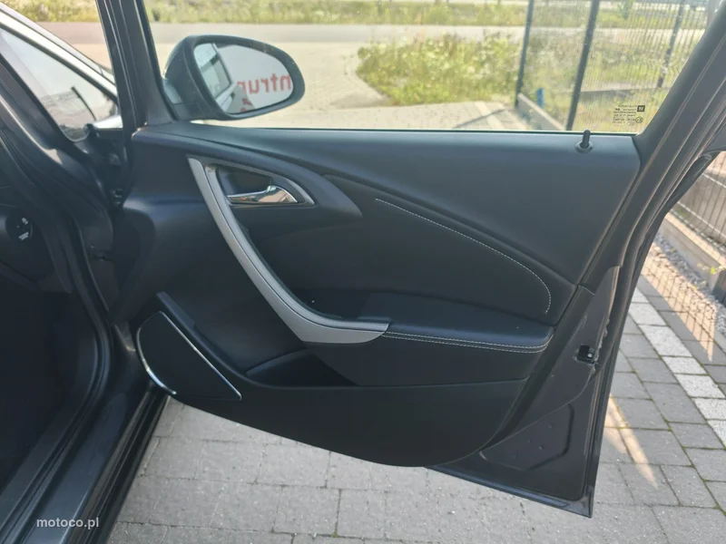 Opel Astra Sports Tourer 22