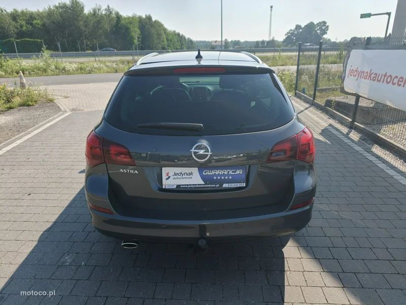Opel Astra Sports Tourer 8