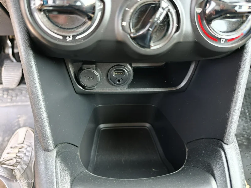 Peugeot 208 27