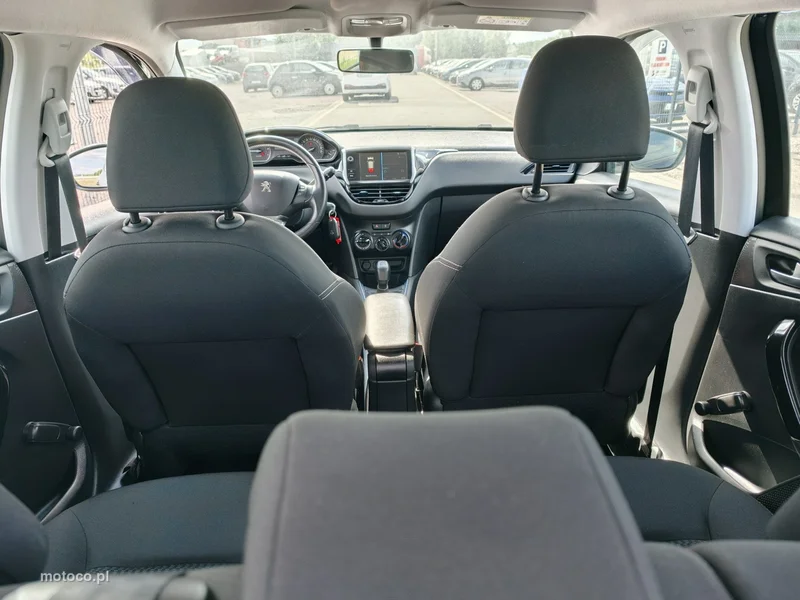 Peugeot 208 18